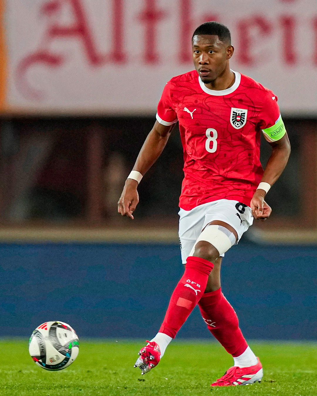 欧联关键时刻再迎强敌;纽卡斯尔再遭质疑;主帅态度:更衣室稳定;阵容厚度经受考验的简单介绍 欧联关键时刻再迎强敌;纽卡斯尔再遭质疑;主帅态度:更衣室稳定;阵容厚度经受考验的简单介绍